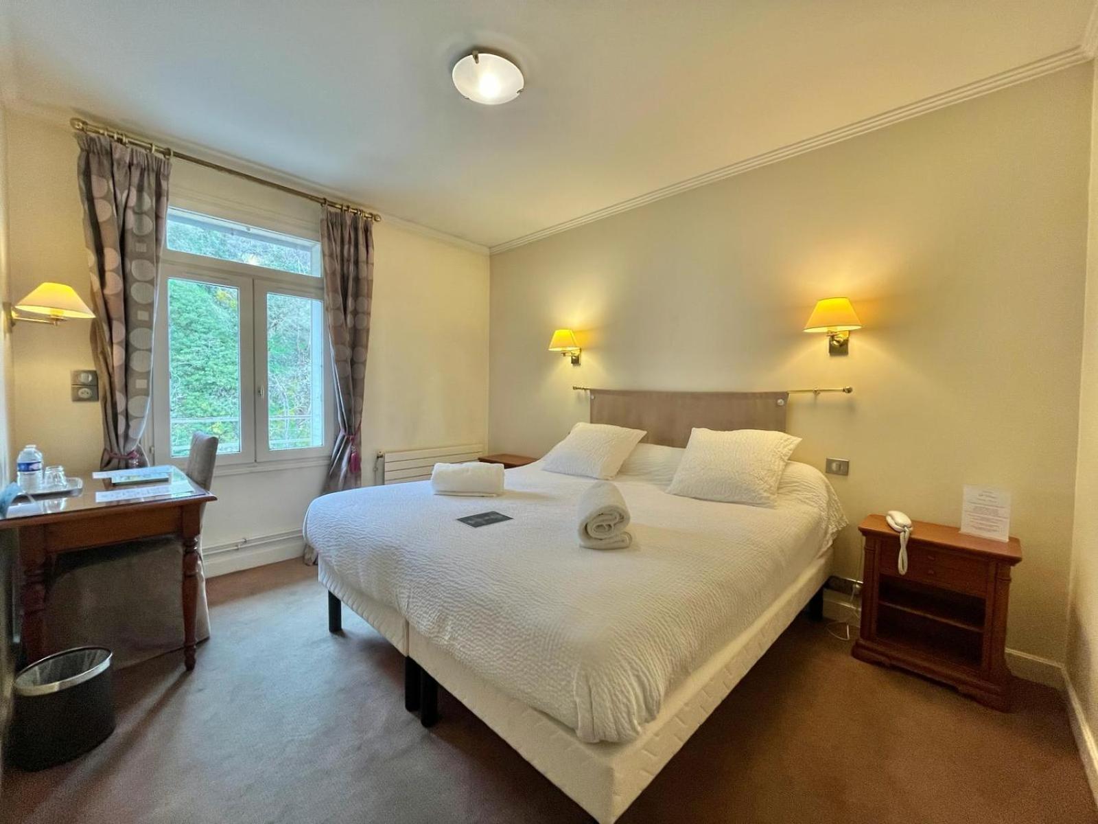 Logis Hotel Le Rivage Gien Exterior photo